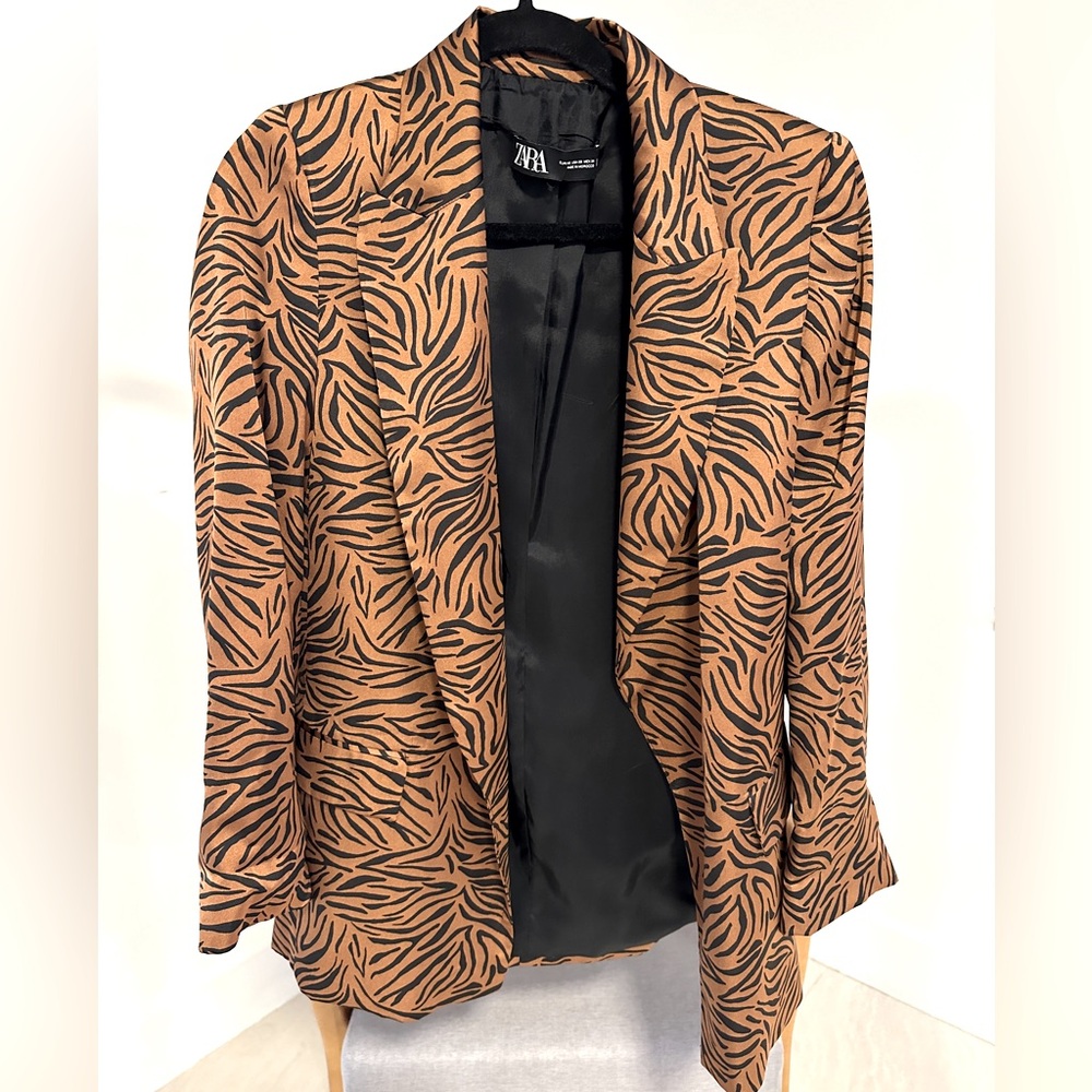 Zara animal print blazer size XS